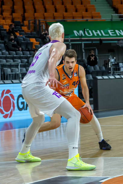 级赛事中如 级赛事中如