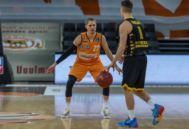 1次助攻 1次助攻